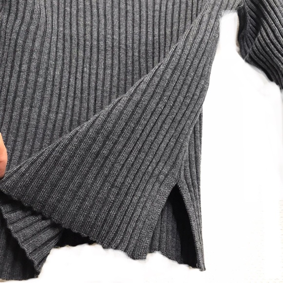 Frank & Oak turtleneck sweater - Picture 3 of 3